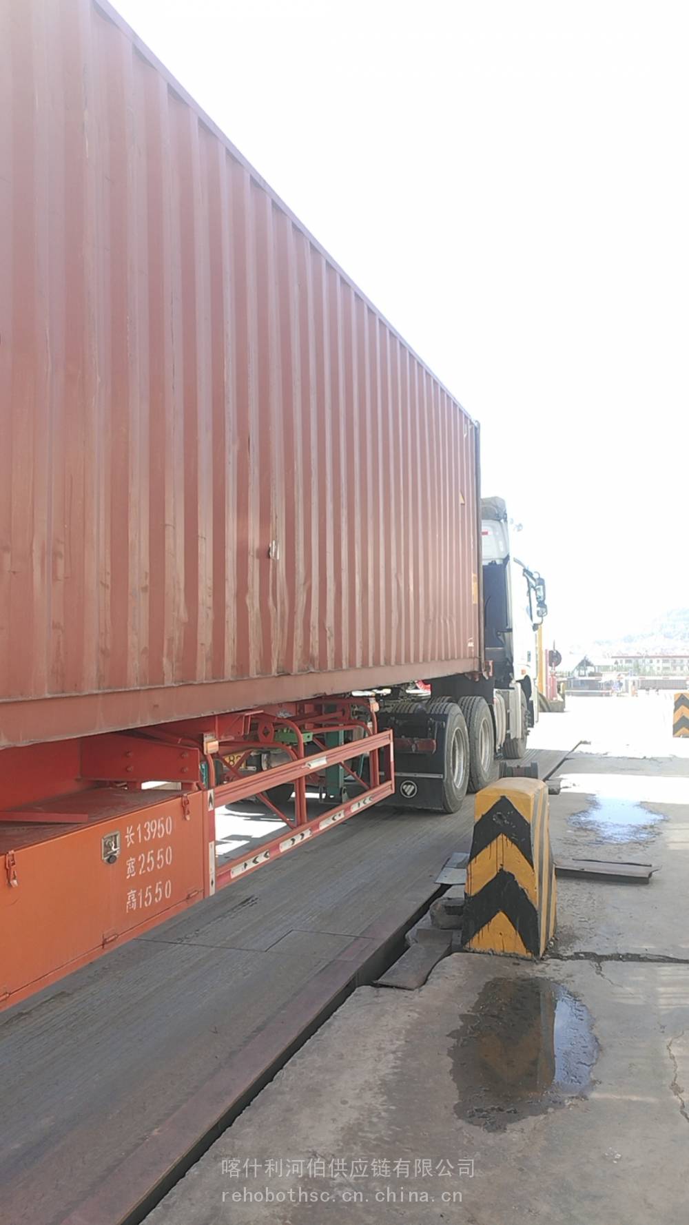 郑州到乌兹别克斯坦 俄罗斯 国际汽运 普通货 大件货 冷藏车 国际铁路 喀什利河伯