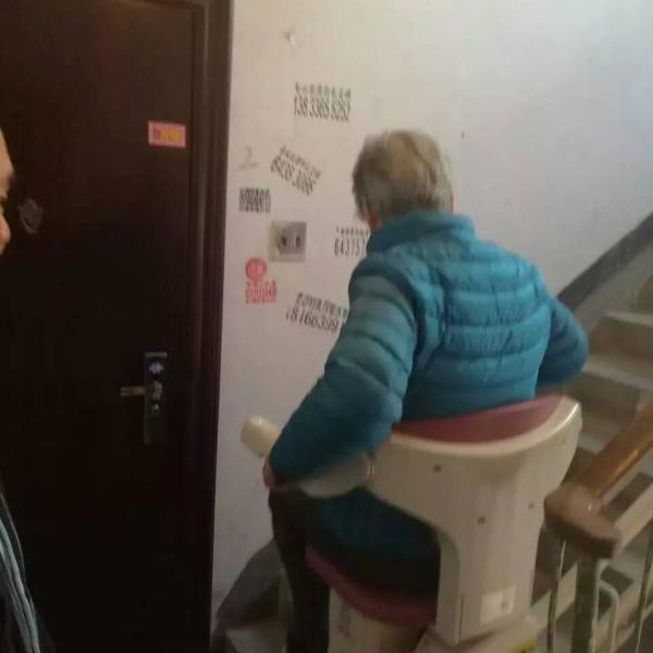 楼梯运行座椅电梯 老人升降平台舟山市 启运定制座椅式爬楼电梯